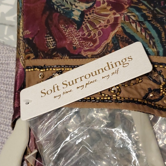 NWT SOFT SURROUNDINGS Floral Print with Beaded Trim Topper - Picture 10 of 11